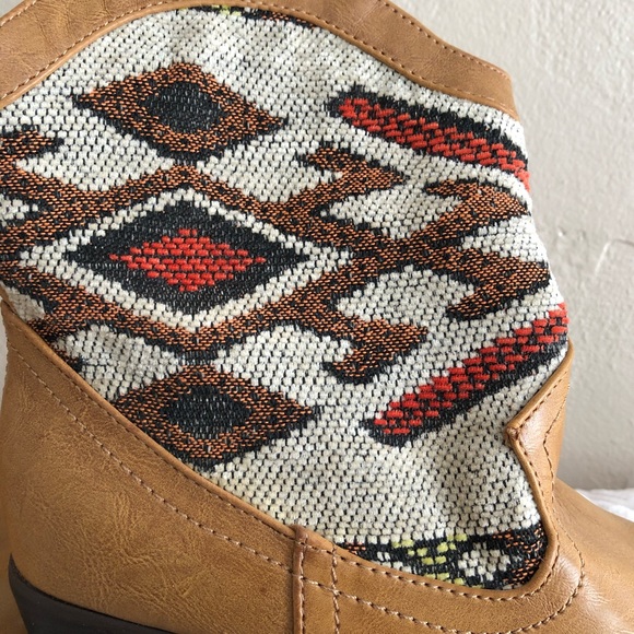 Western style booties leather uppers, Aztec print - Picture 4 of 12